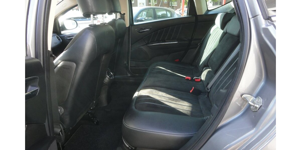 Lancia Delta Oro 1,9d 140 KW HU11/27 Klimatr+Navi+Leder 167.000 km 4.990 &euro; Neuss 41462