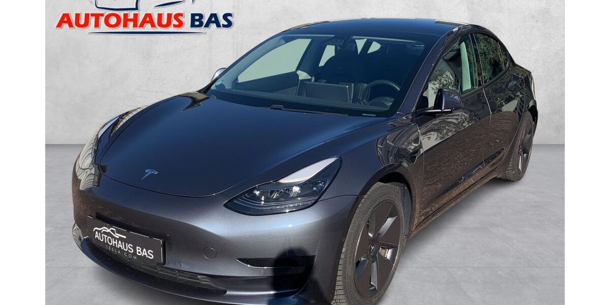 Tesla Model 3 110.824 km 21.550 &euro; Kaarst 41564