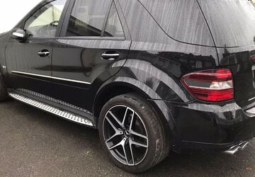 Mercedes-Benz ML 500 105.600 km 18.200 &euro; Neuss 41468