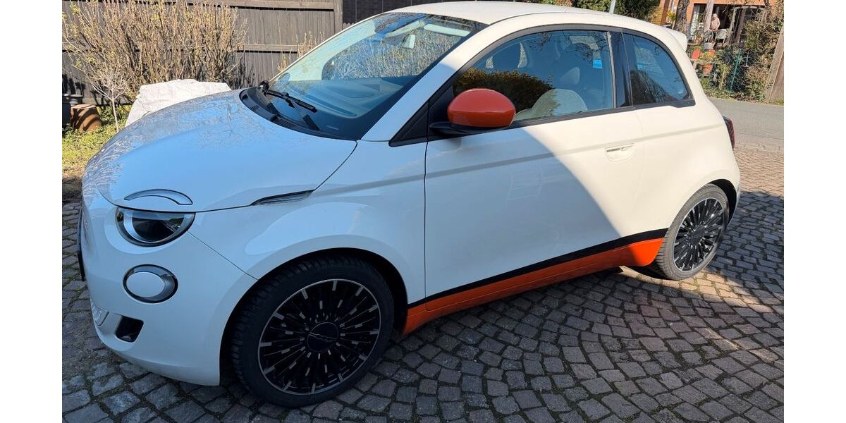Fiat 500e 12.000 km 17.900 &euro; Kaarst 41564