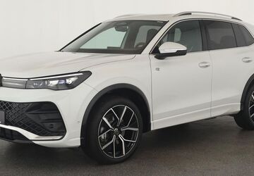 VW Tiguan 16.100 km 44.084 &euro; Düsseldorf 40233