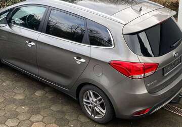 Kia Carens 77.001 km 11.600 &euro; Duisburg 47269