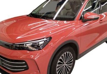 VW Tiguan 16.310 km 42.890 &euro; Duisburg 47178