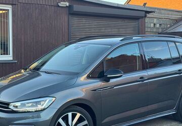 VW Touran 66.000 km 23.800 &euro; Duisburg 47179