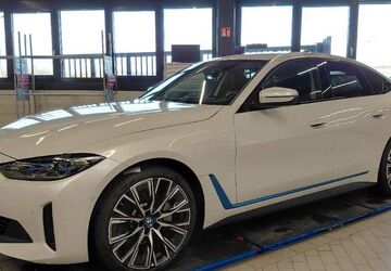 BMW i4 9.700 km 40.999 &euro; Meerbusch 40668