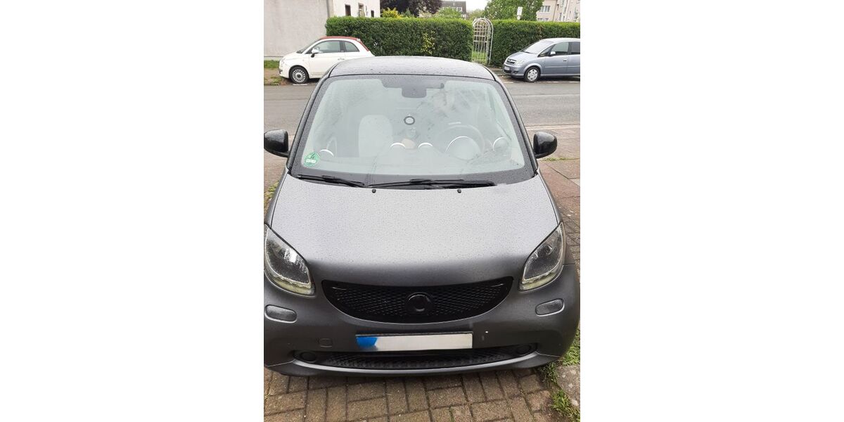Smart ForTwo 154.805 km 8.200 &euro; Duisburg 47198