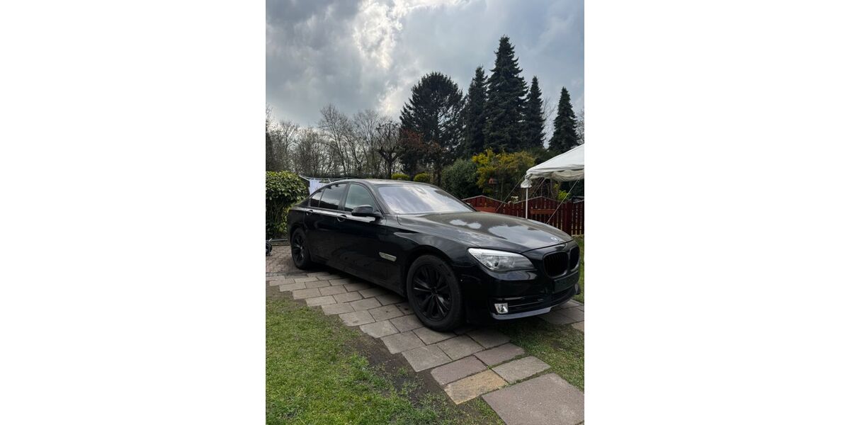 BMW 750 190.000 km 18.399 &euro; Krefeld 47807