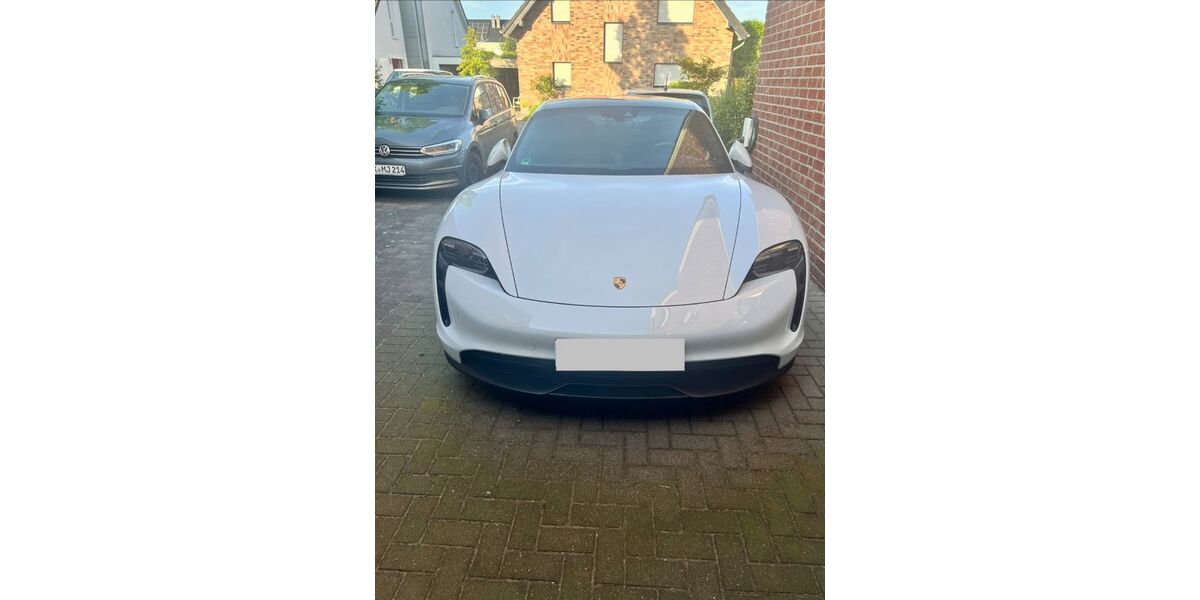 Porsche Taycan 45.600 km 68.200 &euro; Kempen 47906