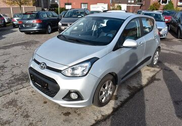 Hyundai i10 32.500 km 10.980 &euro; Oberhausen 46145