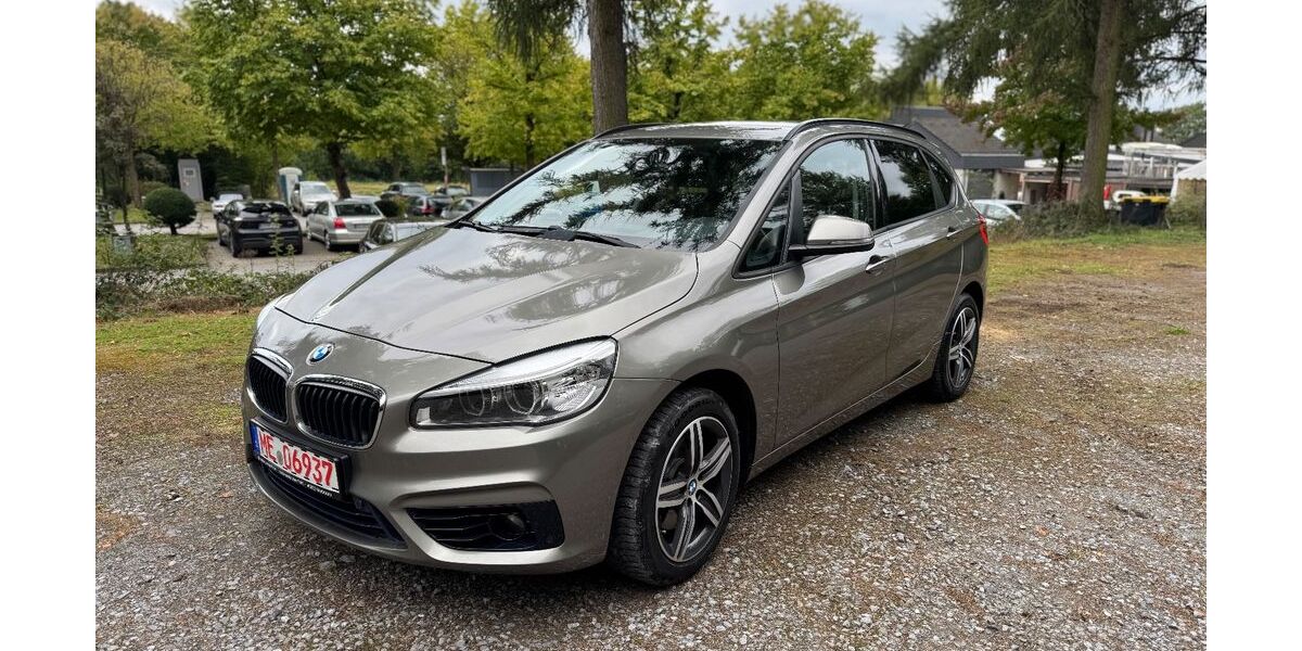 BMW 220 Active Tourer 92.460 km 11.900 &euro; Mettmann 40822