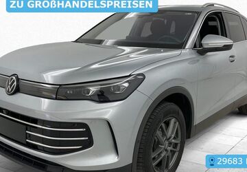 VW Tiguan 151.382 km 30.697 &euro; Krefeld 47829