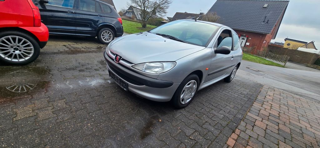 Peugeot 206 35.000 km 2.999 &euro; krefeld 47809