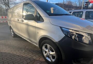 Mercedes-Benz Vito 170.000 km 12.200 &euro; Essen 45143
