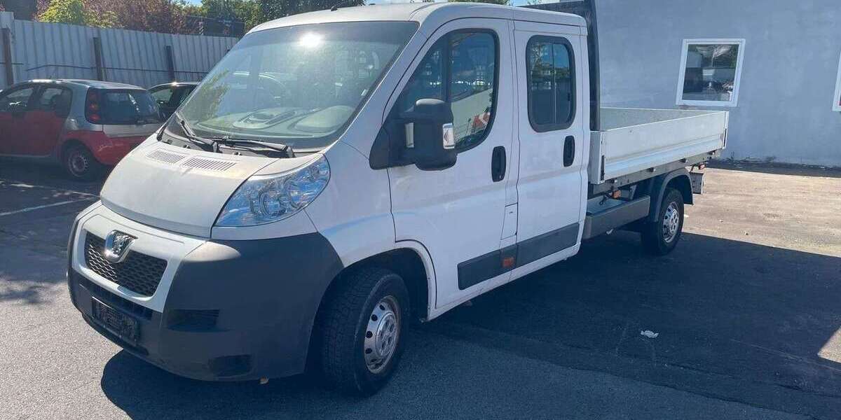 Peugeot Boxer 156.191 km 9.899 &euro; Düsseldorf 40597