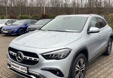 Mercedes-Benz GLA 250 12.270 km 37.890 &euro; Duisburg 47178
