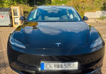 Tesla Model 3 16.400 km 40.100 &euro; Düsseldorf 40597
