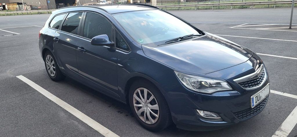 Opel Astra 124.000 km 4.700 &euro; Duisburg 47138