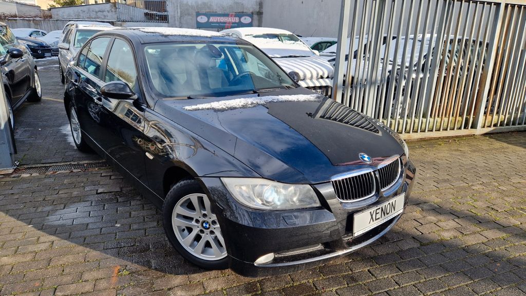 BMW 318 210.000 km 2.500 &euro; Krefeld 47798