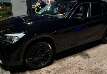 BMW X1 211.000 km 8.499 &euro; Düsseldorf 40231