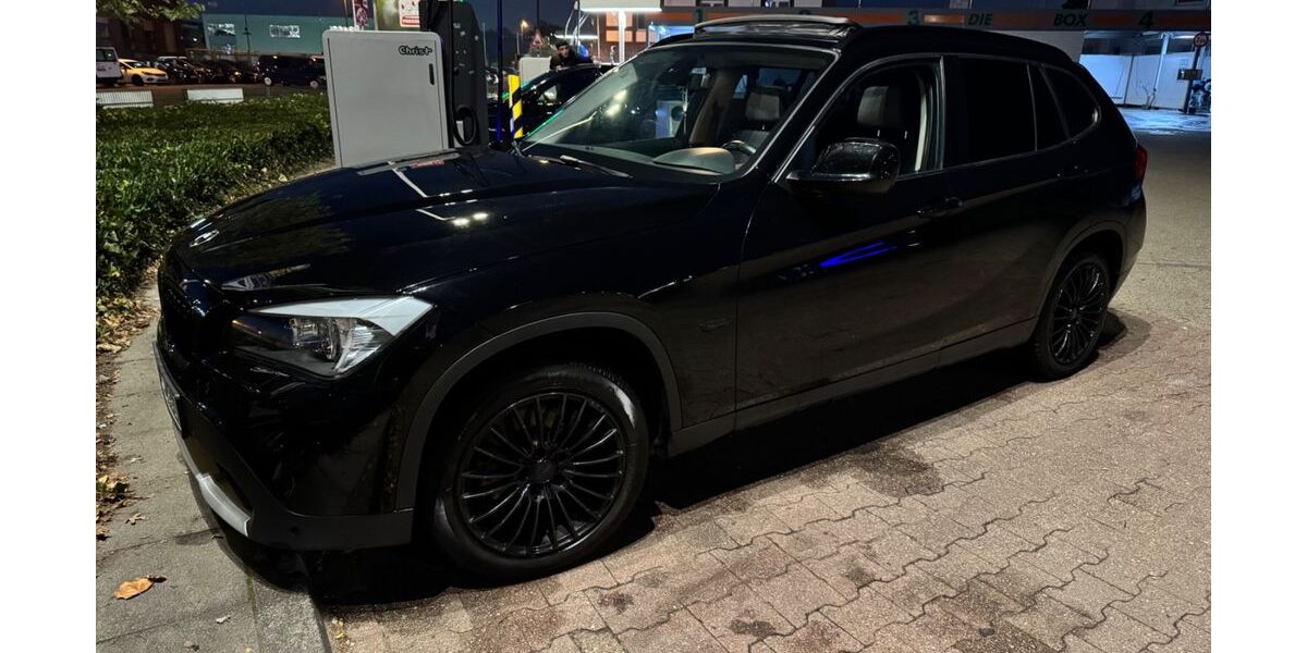 BMW X1 211.000 km 8.499 &euro; Düsseldorf 40231