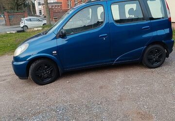 Toyota Verso 210.000 km 3.500 &euro; Gelsenkirchen 45889