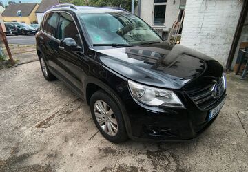 VW Tiguan 190.000 km 4.950 &euro; duisburg 47198