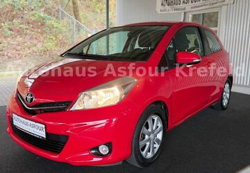 Toyota Yaris 40.800 km 7.190 &euro; Krefeld 47805