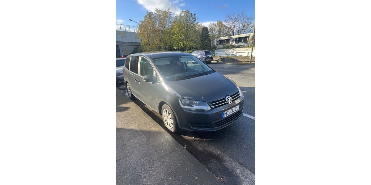 VW Sharan 230.000 km 8.200 &euro; Neuss 41462