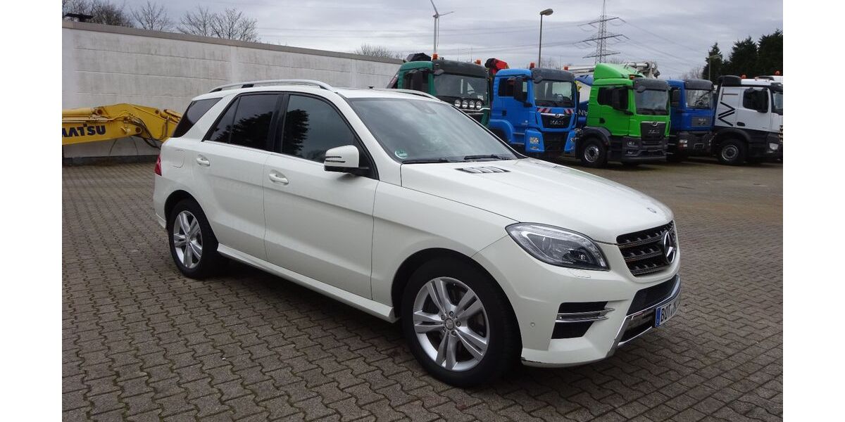 Mercedes-Benz ML 350 81.267 km 32.011 &euro; Bottrop 46240