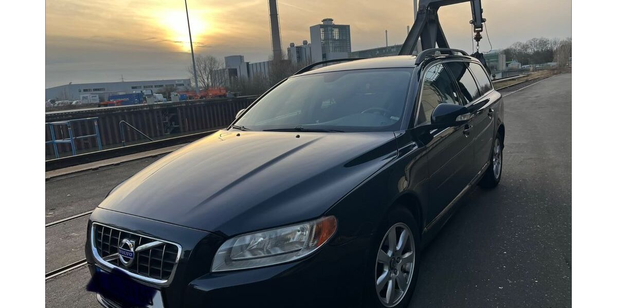 Volvo V70 214.500 km 6.500 &euro; Düsseldorf 40221