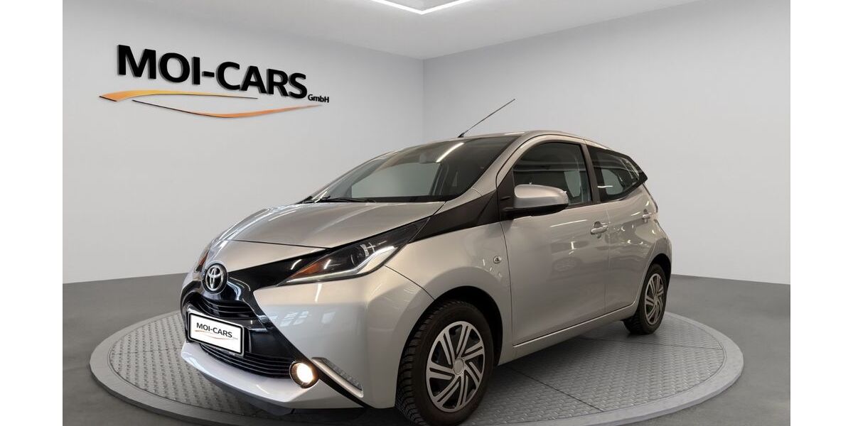 Toyota Aygo (X) 85.990 km 11.990 &euro; Krefeld 47805