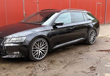 Skoda Superb 74.400 km 26.000 &euro; Dorsten 46282