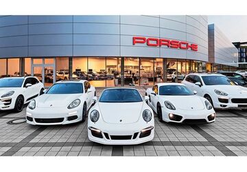 Porsche Boxster 8.800 km 99.890 &euro; Düsseldorf 40468