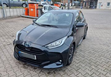 Toyota Yaris 59.000 km 18.000 &euro; Duisburg 47229