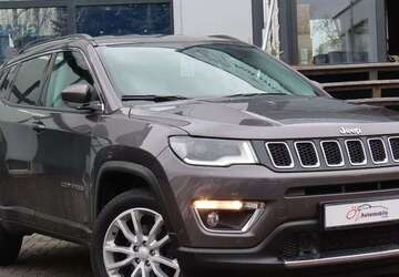 Jeep Compass 51.872 km 17.900 &euro; Neuss 41469