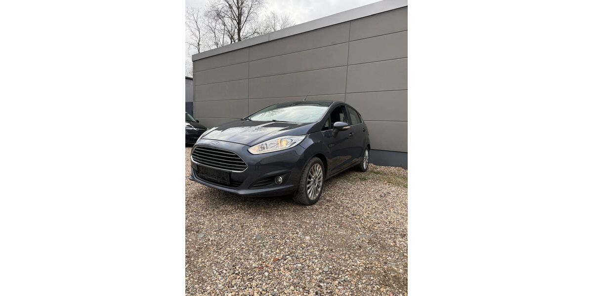 Ford Fiesta 157.000 km 3.300 &euro; Duisburg 47239