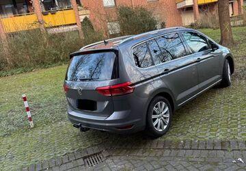 VW Touran 196.000 km 13.750 &euro; Düsseldorf 40229