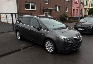 Opel Zafira 191.000 km 6.390 &euro; Duisburg 47226