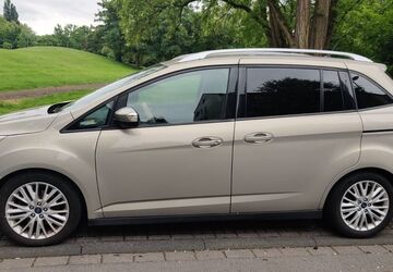Ford Grand C-Max 146.648 km 9.900 &euro; Duisburg 47167