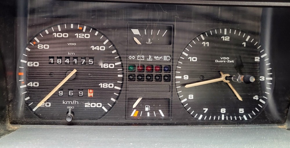 VW Jetta 184.000 km 4.000 &euro; Düsseldorf 40213