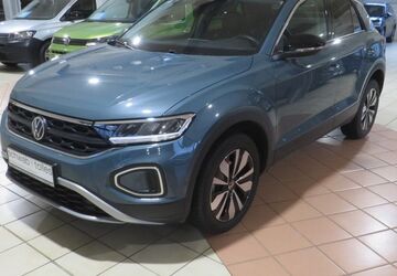VW T-Roc 10.921 km 29.945 &euro; Neuss 41469