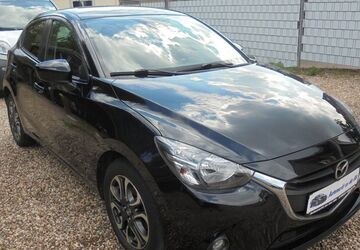 Mazda 2 94.500 km 9.499 &euro; Duisburg 47249