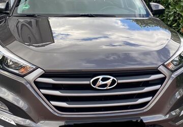 Hyundai TUCSON 132.000 km 12.200 &euro; Duisburg 47199