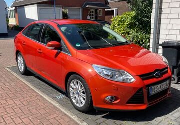 Ford Focus 77.200 km 6.300 &euro; Duisburg 47178