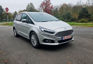 Ford S-Max 124.500 km 13.900 &euro; Neuss 41462
