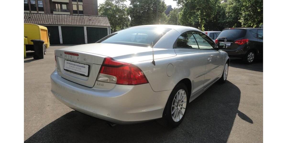 Volvo C70 2,0 D/130 KW 1.Hand Leder+Xenon+Klima Top 151.550 km 12.490 &euro; Neuss 41462