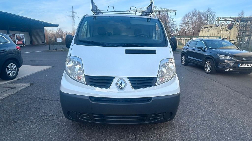 Renault Trafic 142.398 km 6.400 &euro; Ratingen 40878