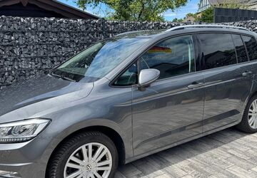 VW Touran 153.000 km 14.000 &euro; Duisburg 47259