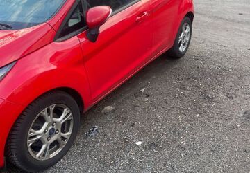 Ford Fiesta 110.000 km 3.800 &euro; Essen 45131