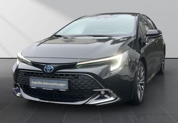 Toyota Corolla 3.225 km 27.490 &euro; Velbert 42549